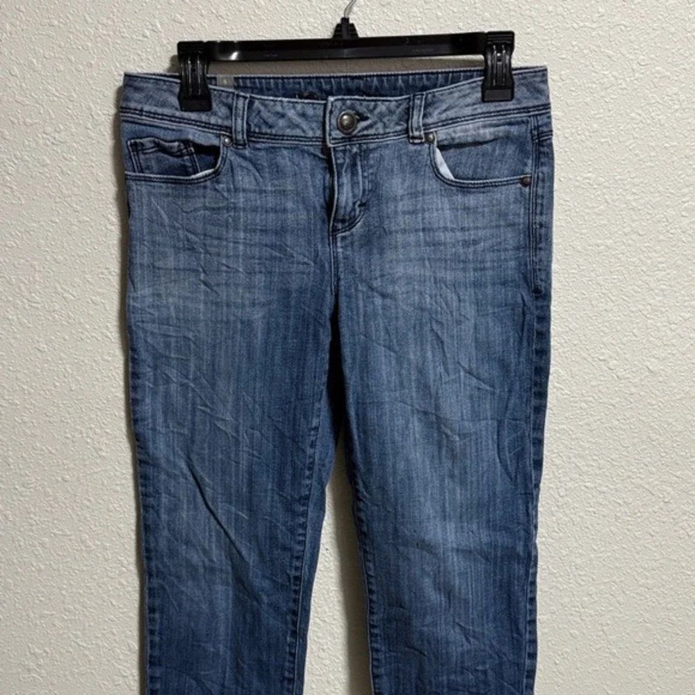 Classic Women's‎ Mid-Wash Blue Jeans